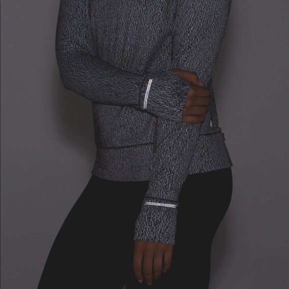 Lululemon Rush Hour Long Sleeve Pullover Running Top Size 6 Athletic Workout Gym - Picture 4 of 12